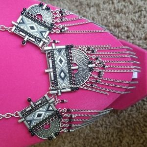 Statement necklace